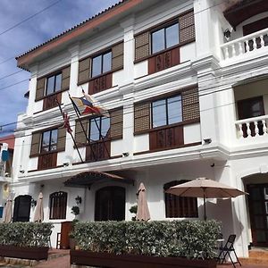 West Loch Park Hotel Vigan